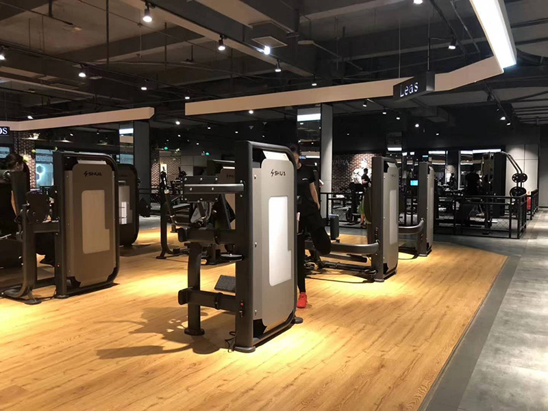 米兰智能健身器材